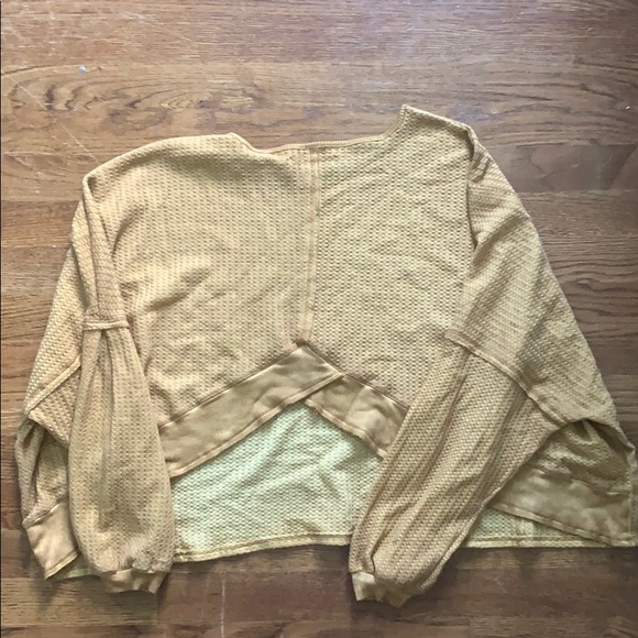 Mustard sweater - Picture 2 of 2